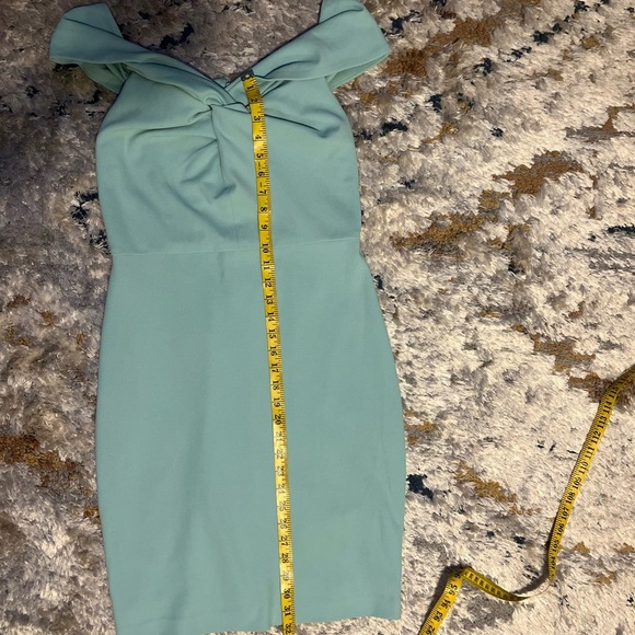 Badgley Mischka Green Off-Shoulder Bodycon Midi Dress - Picture 3 of 8